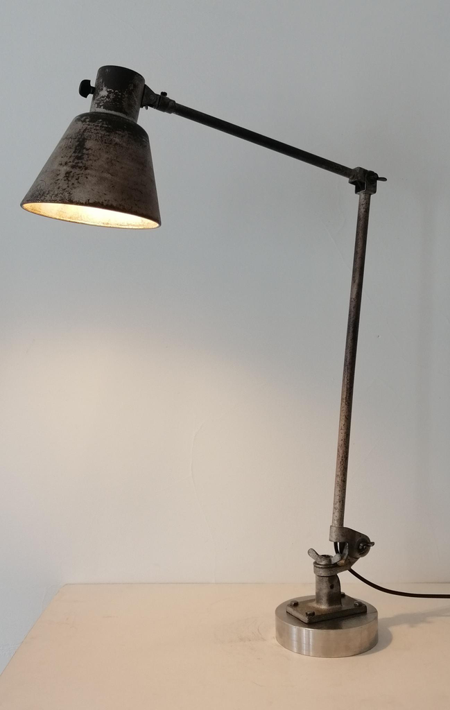 Lampe d'atelier de fabrication allemande