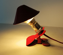 Lampe champignon à pince rouge