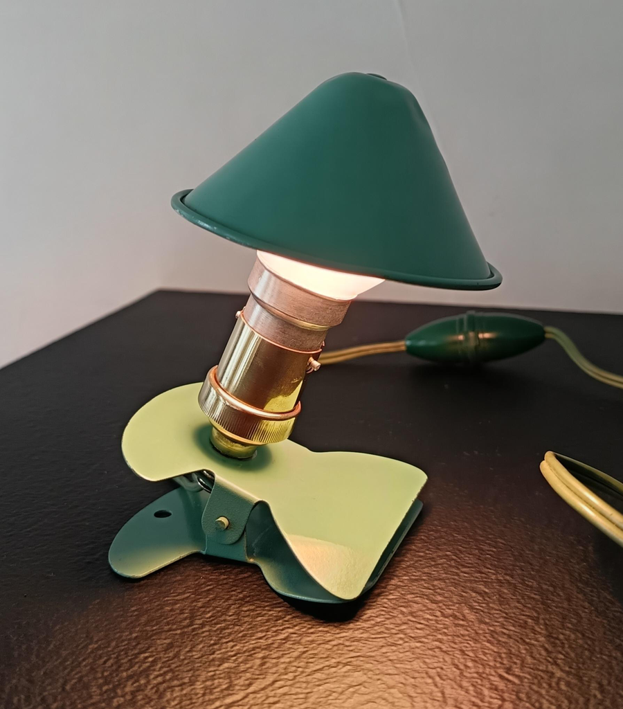 Lampe champignon à pince verte