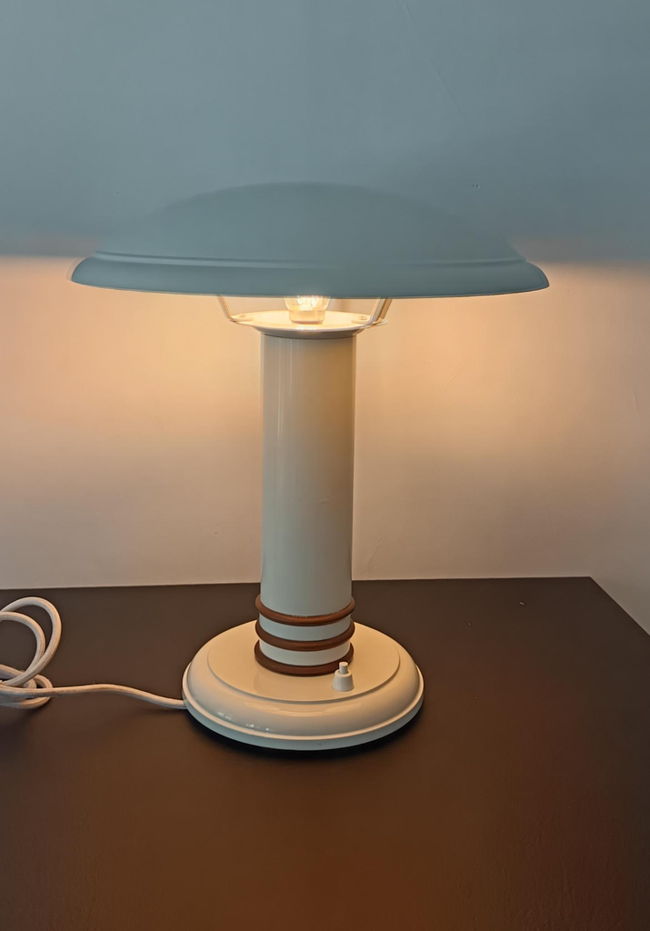 Lampe Eloctra par G. HALAIS blanche