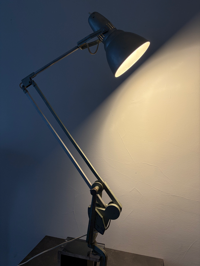 Lampe d'architecte ERPE à balancier