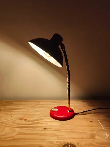 Lampe de bureau rouge